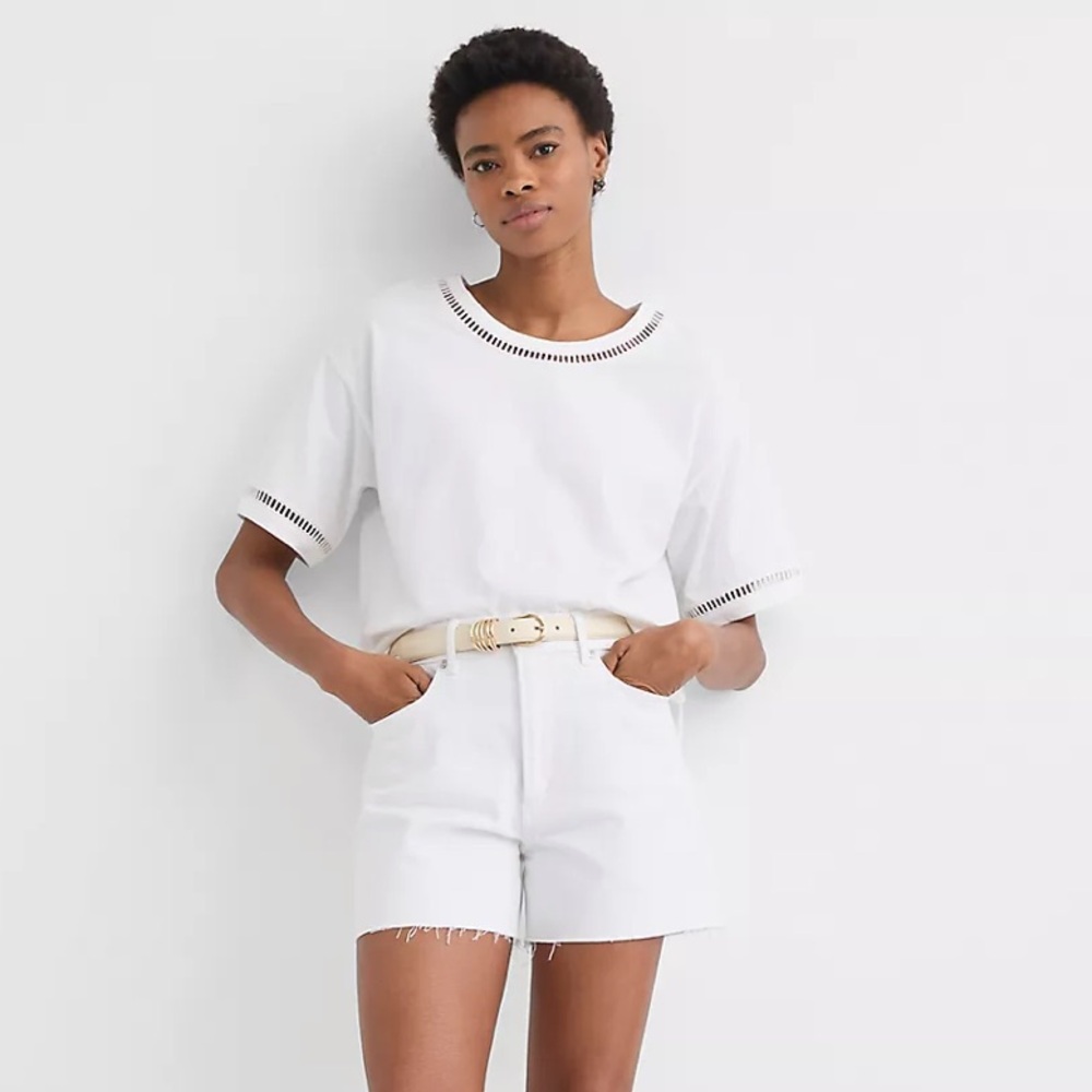 Jersey modern white tee, worn once. Condition like new